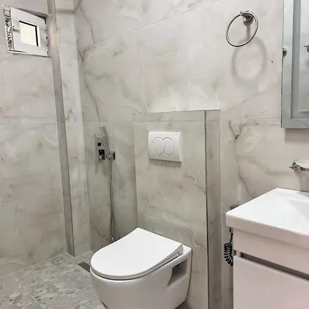 & Sea Hideout Apartment Himare